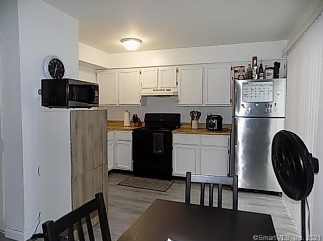 69 Aspetuck Vlg, Northville CT  06776-5617 exterior