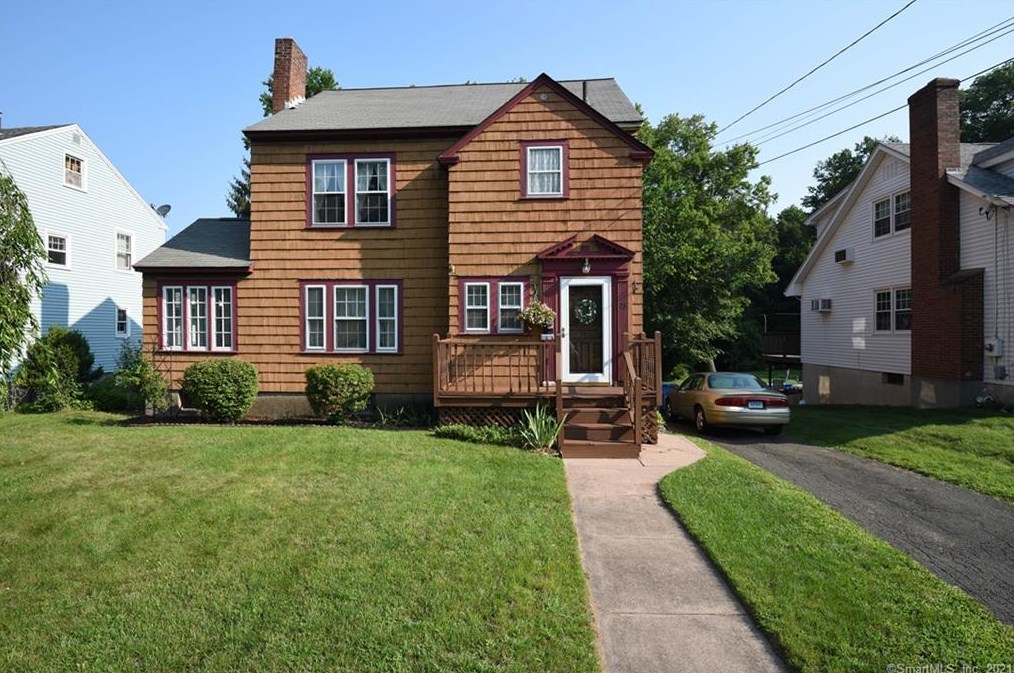 23 Tanner St, Manchester, CT 06042