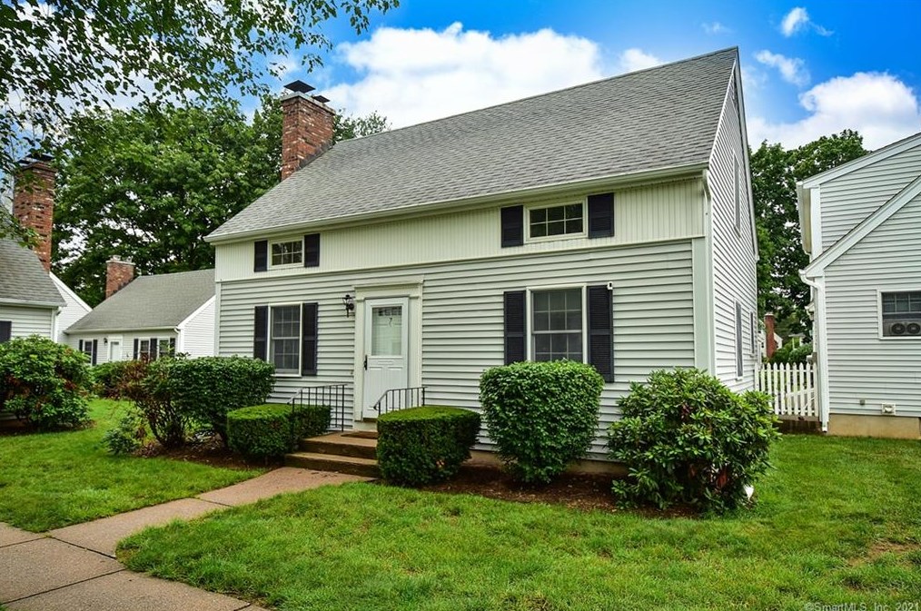 102 Wetherell St #7, Manchester, CT 06040