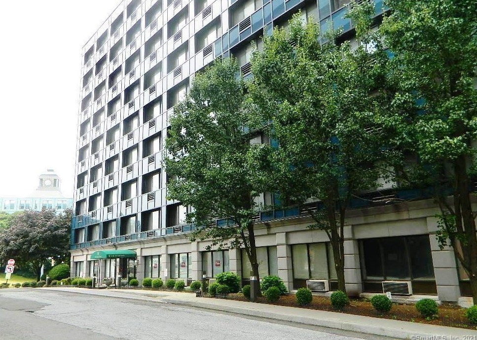 300 Broad St #404, Stamford, CT 06901