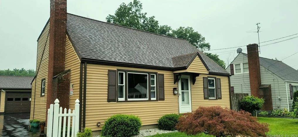 143 Princeton St, Hartford, CT 06106-4505