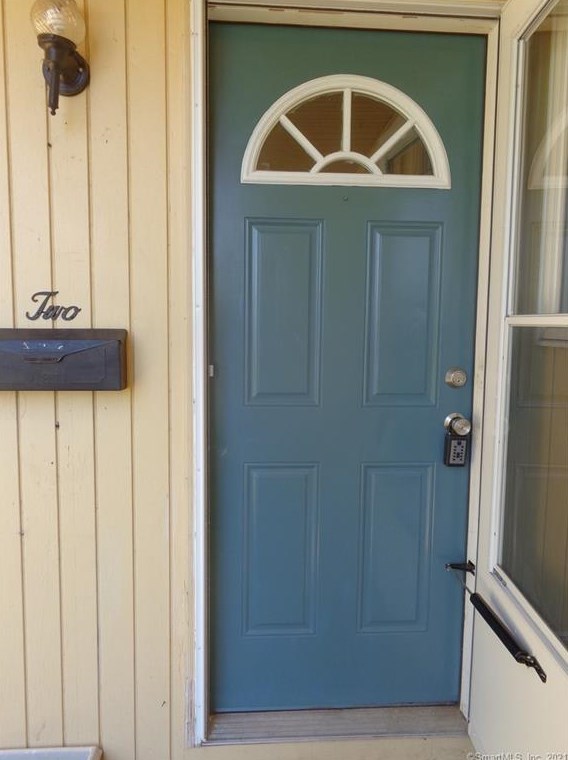 18 Bellevue Ave #2, Vernon, CT 06066