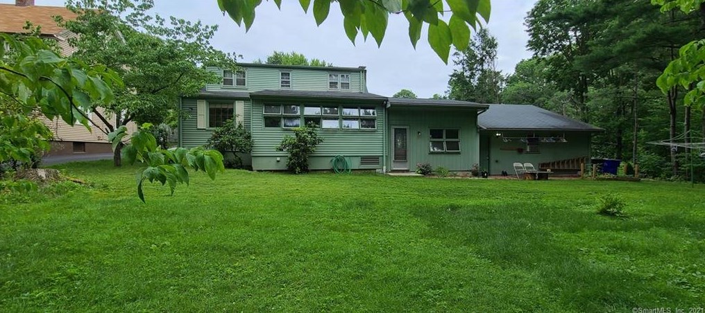 97 Westphal St, Hartford, CT 06110 exterior