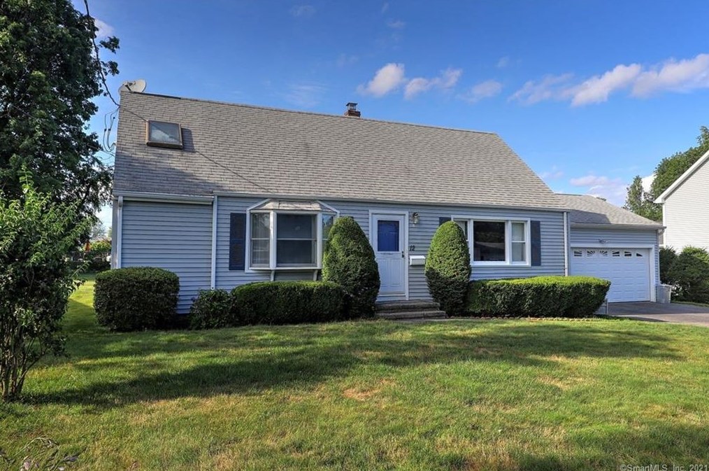 12 Wells Dr, Milford, CT 06461