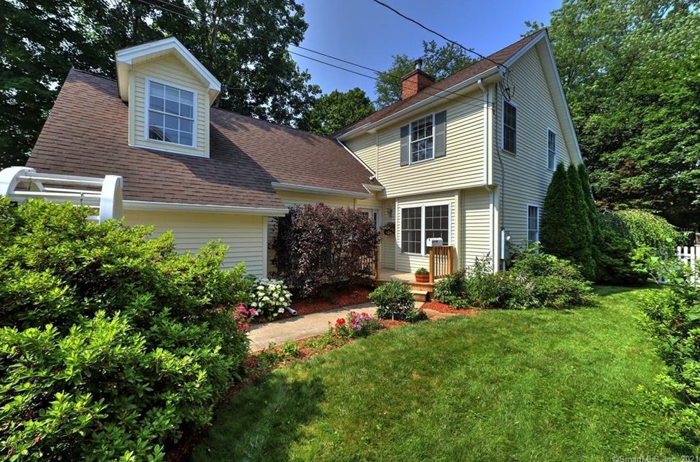 55 Noble Ave, Milford, CT 06460