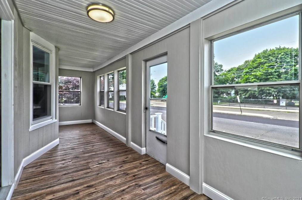 65 Burritt Ave, Stratford CT  06615-5657 exterior