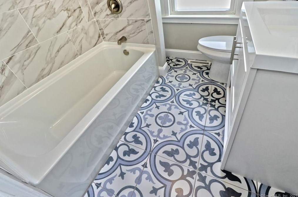 65 Burritt Ave, Stratford CT  06615-5657 exterior