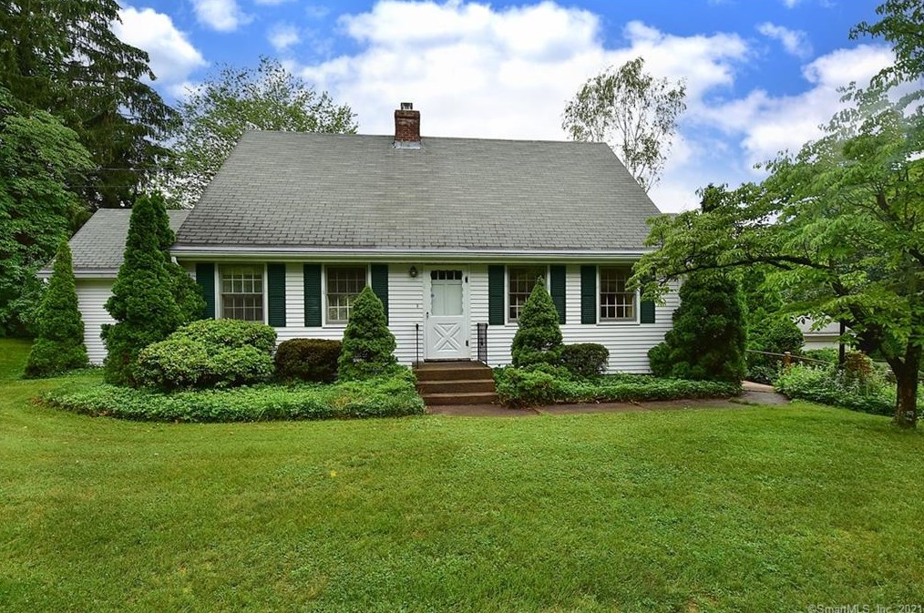 491 Tunnel Rd, Vernon, CT 06066-6223