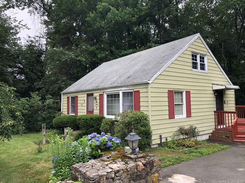 11 Williams Rd, Upper Stepney, CT 06468