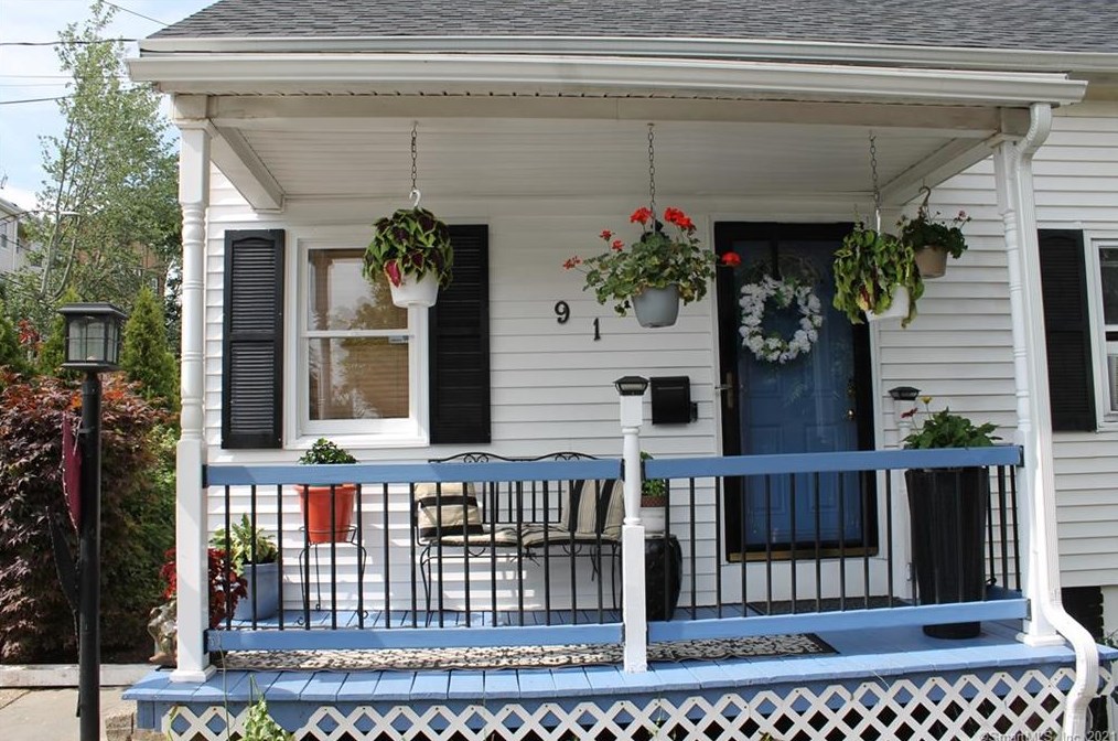 91 Sexton St, New Britain, CT 06051
