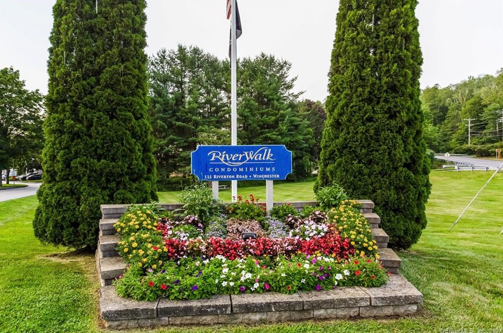 111 Riverton Rd, Winsted CT  06098-4335 exterior
