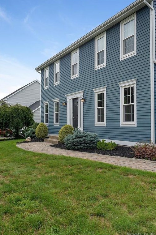 20 Leah Ln, Wapping, CT 06074