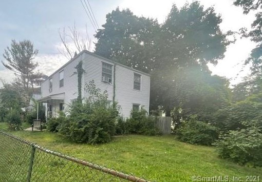 1 Valley Pl, New-Haven, CT 06515 exterior