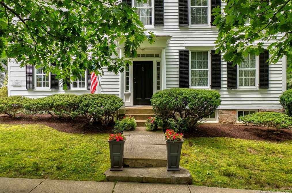 149 Main St, Ridgefield, CT 06877