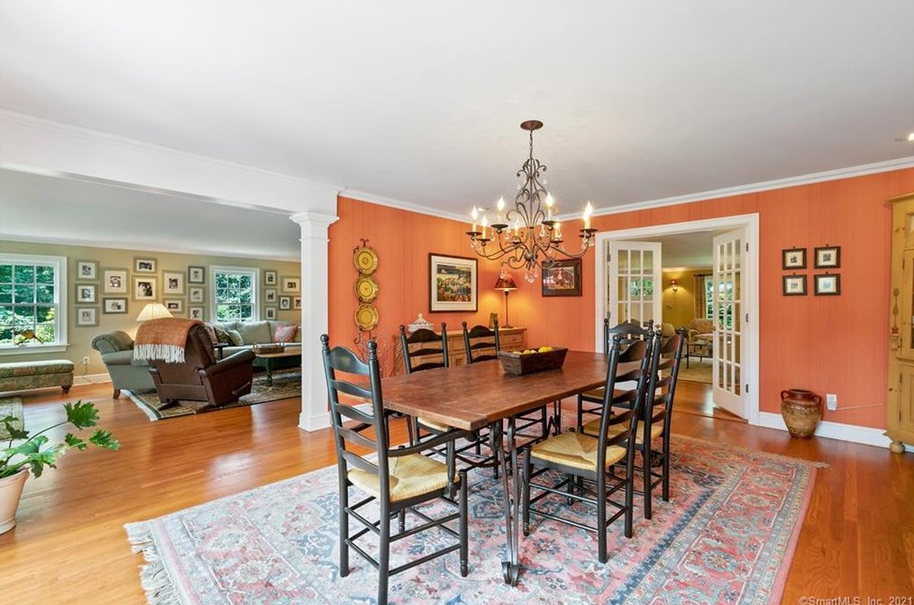 9 Gallows Hill Road Ext, West Redding CT  06896-1403 exterior