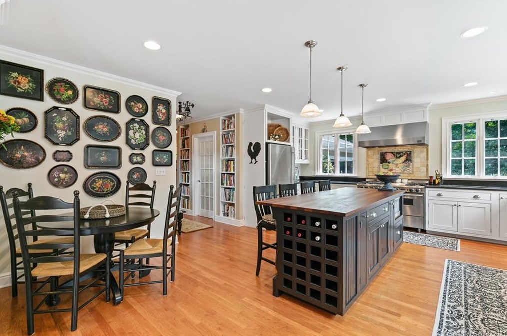 9 Gallows Hill Road Ext, West Redding CT  06896-1403 exterior