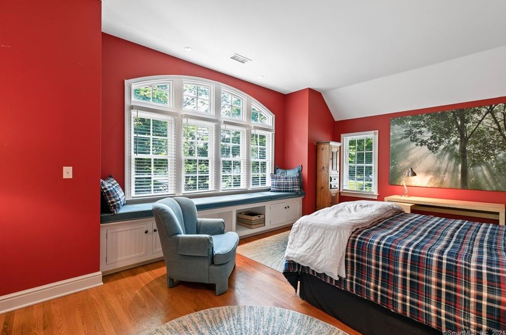 9 Gallows Hill Road Ext, West Redding CT  06896-1403 exterior