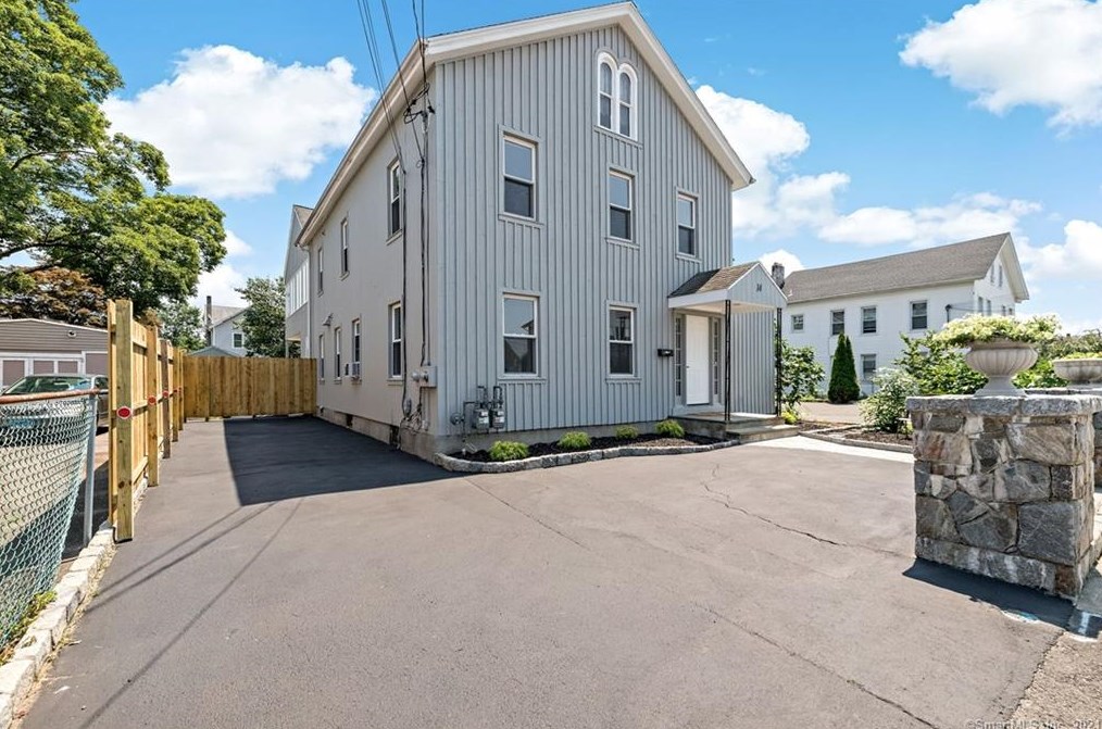 14 Plymouth Ave #a, Norwalk, CT 06851