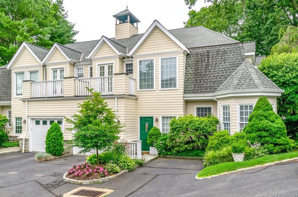 48 Spring St #2, Greenwich, CT 06830