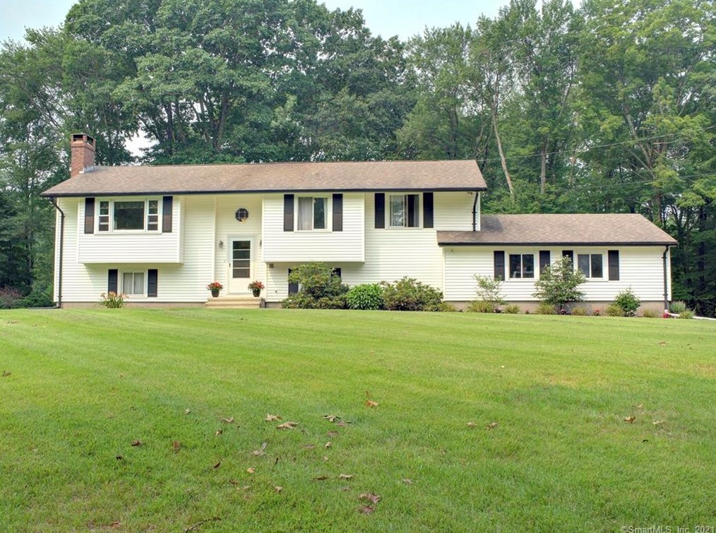 346 Dunn Rd, Coventry, CT 06238