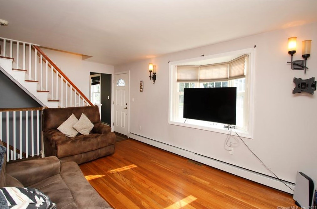 109 Shawmut Ave, North Haven, CT 06473