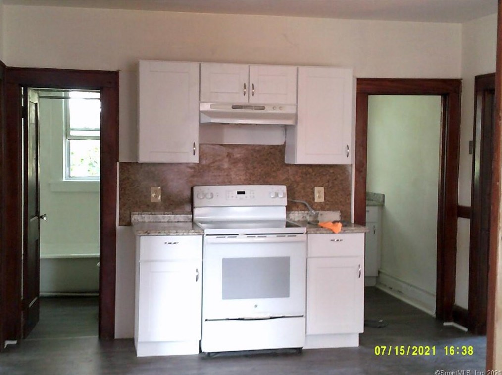 40 Green St #3, Middletown, CT 06457