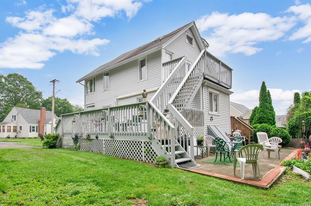 34 Seaview Ave, New Haven, CT 06516 exterior