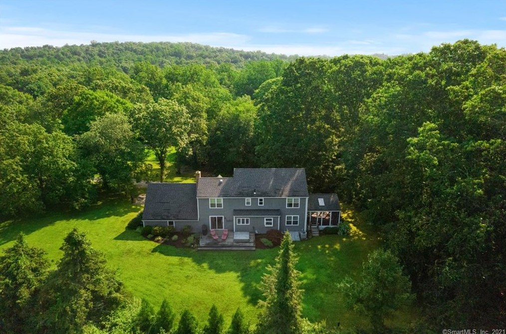 161 Race Hill Rd, Madison CT  06443-1692 exterior