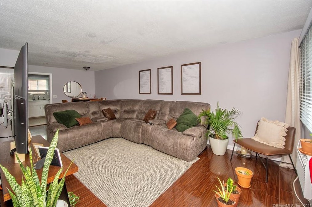 262 High Path Rd #262, Windsor, CT 06095
