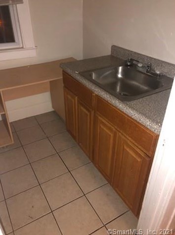 230 Enfield St, Hartford CT 06112-2012 exterior