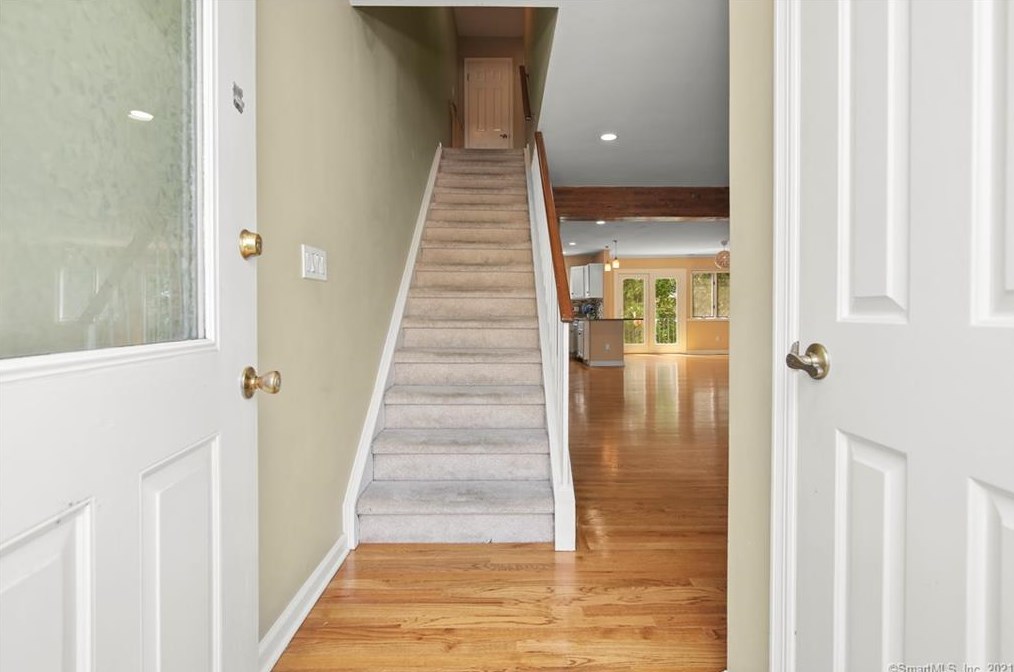 600 Hope St #4, Stamford, CT 06907