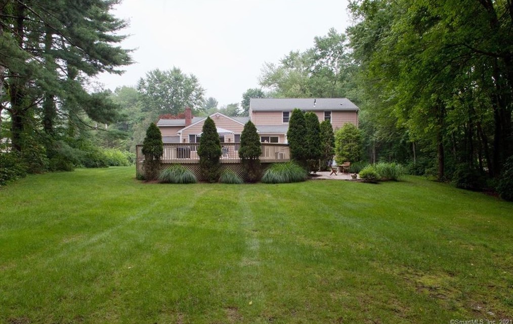 2 Basswood Ln, Simsbury, CT 06089