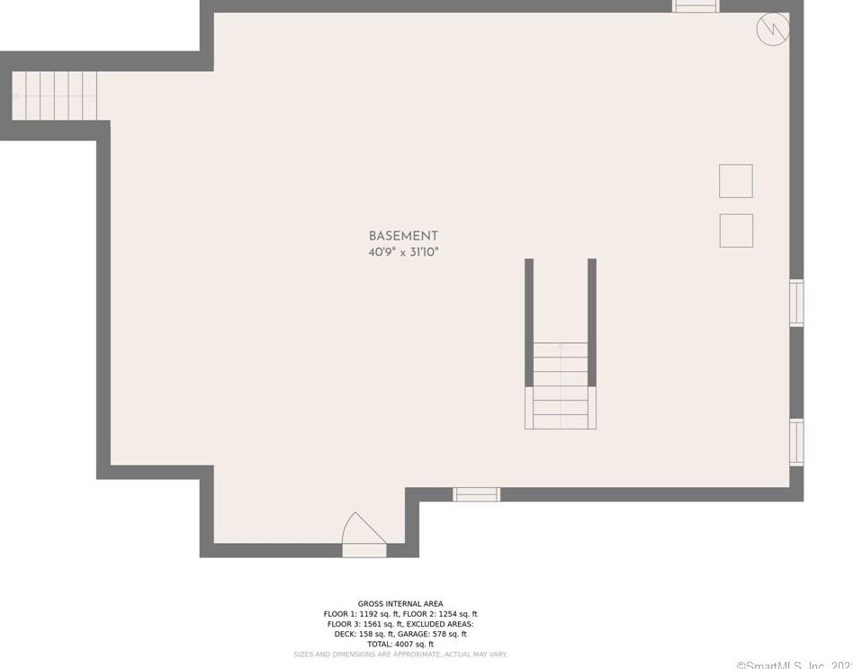 10 Lafountain Rd, Suffield CT  06078-2252 exterior