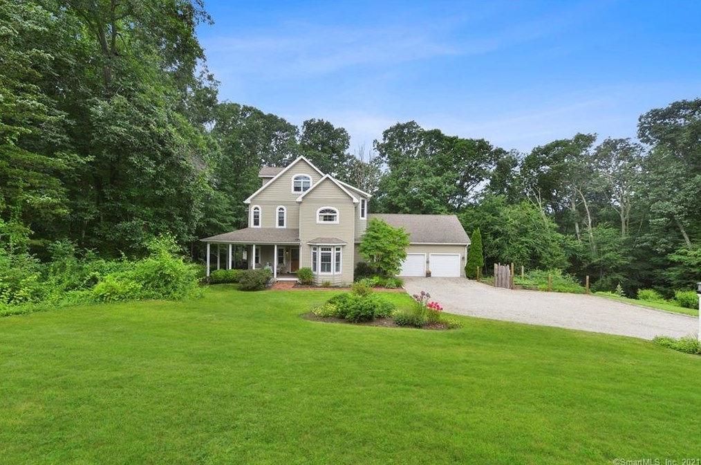 51 Louis Rd, Middlefield, CT 06455