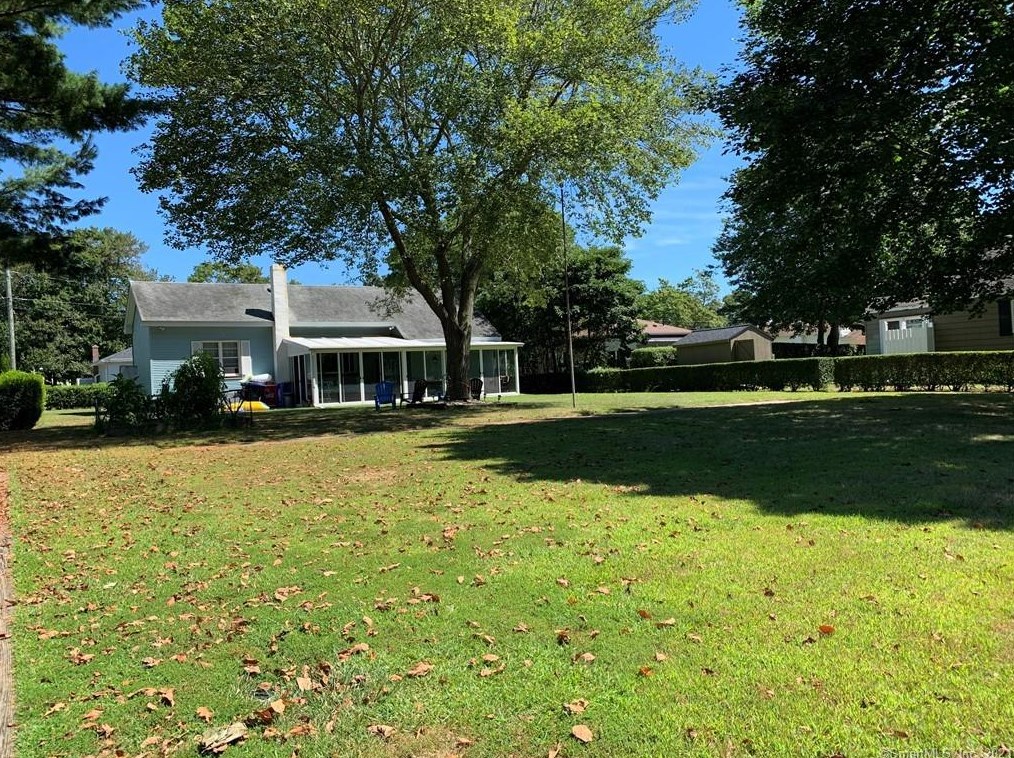 11 Miami Ave, Lyme, CT 06371