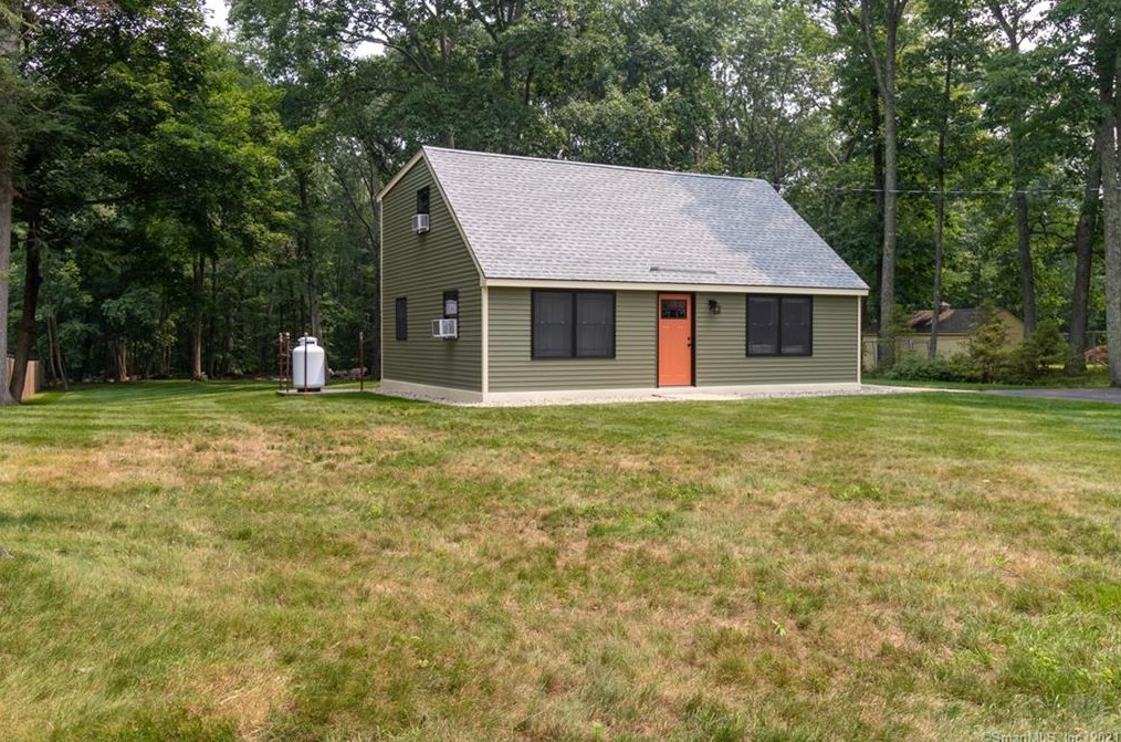 30 Myrna Dr, East Hampton, CT 06447
