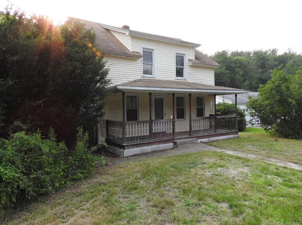 101 Jerome Rd, Uncasville, CT 06382