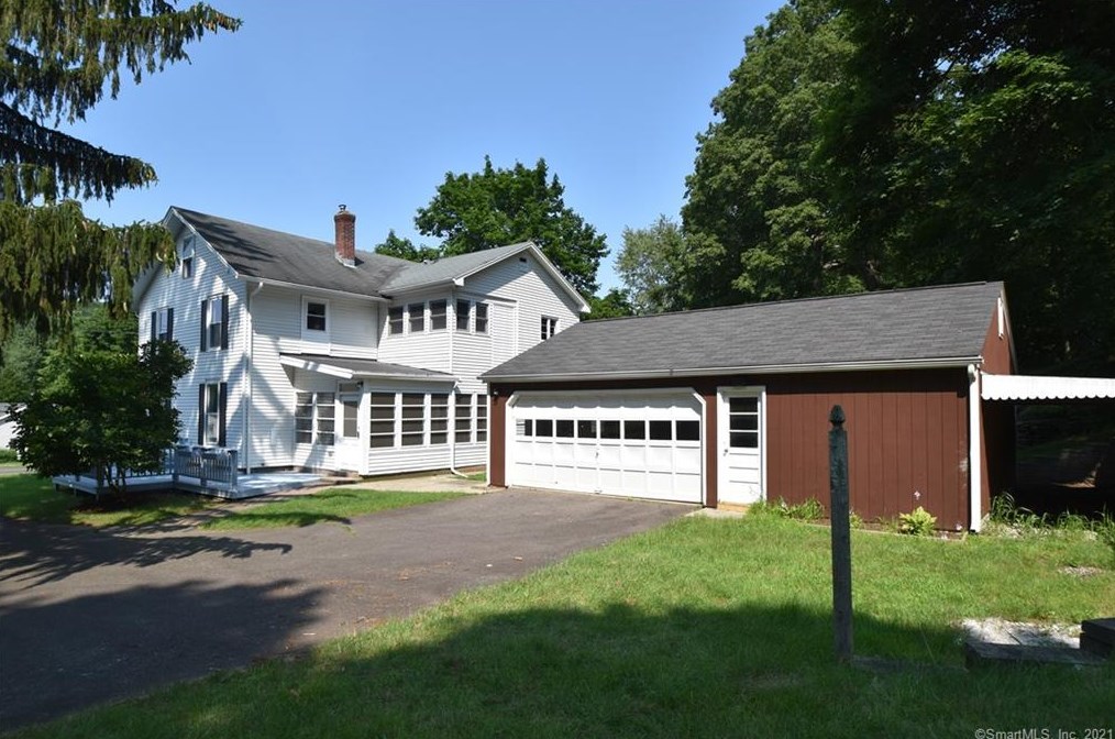 28 Snipsic St, Vernon CT  06066-3340 exterior