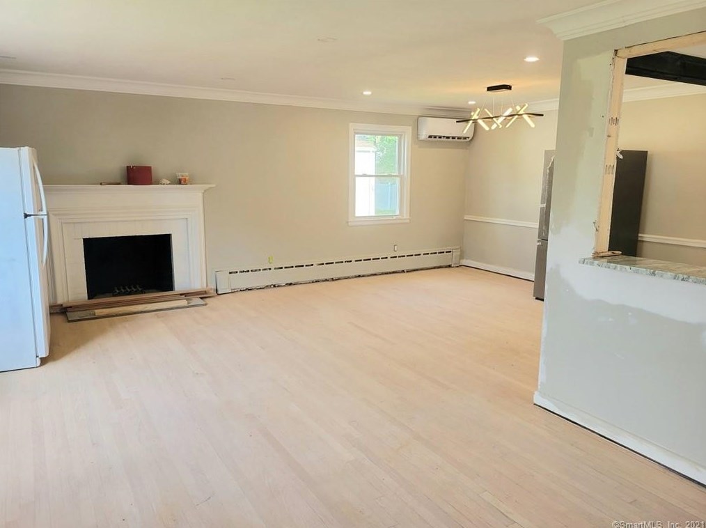 43 Haynes Rd, Hartford, CT 06117