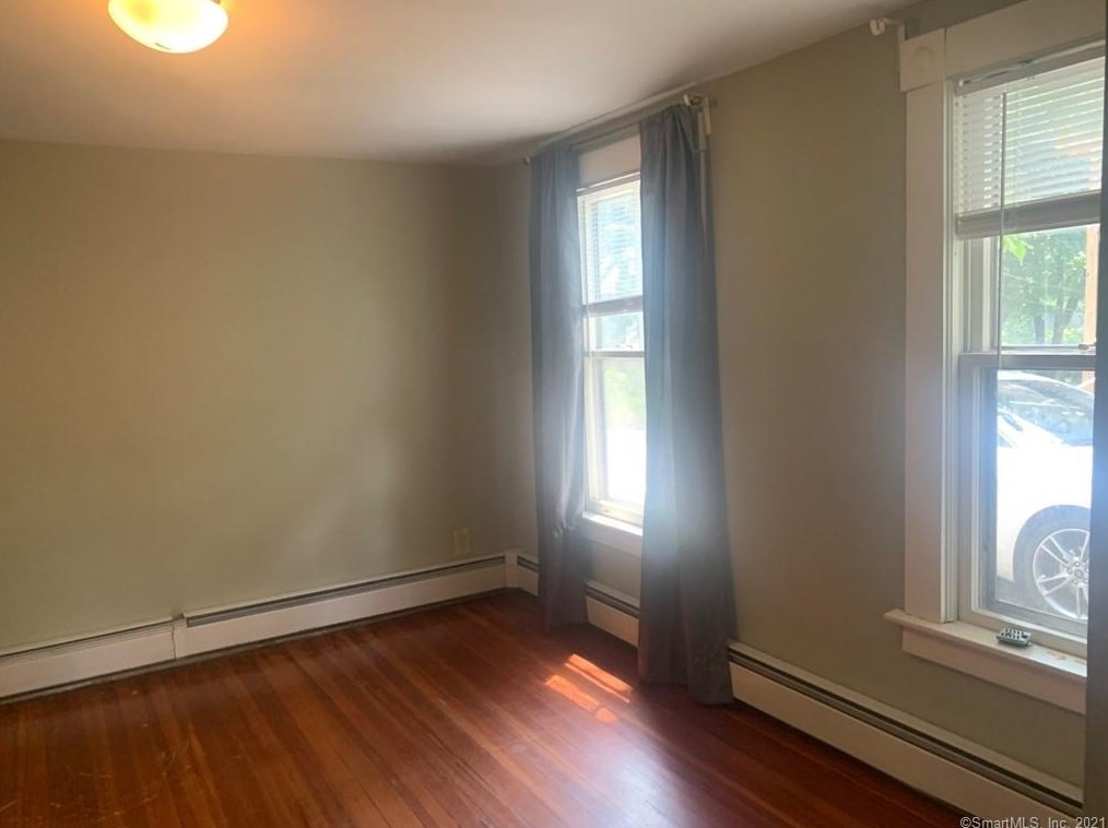 162 Walnut St, Chestnut Hill CT  06226-2311 exterior