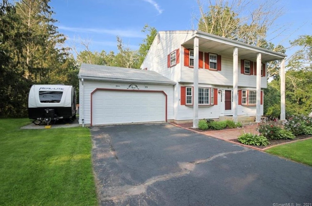 15 Brighton Rd, Hebron, CT 06248