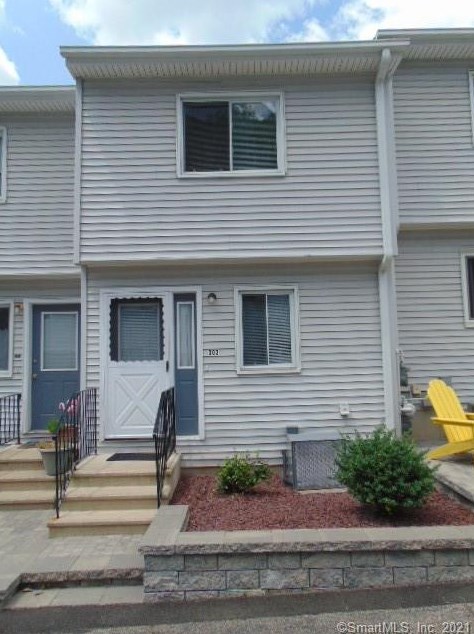 273 Derby Ave #303, Derby, CT 06418