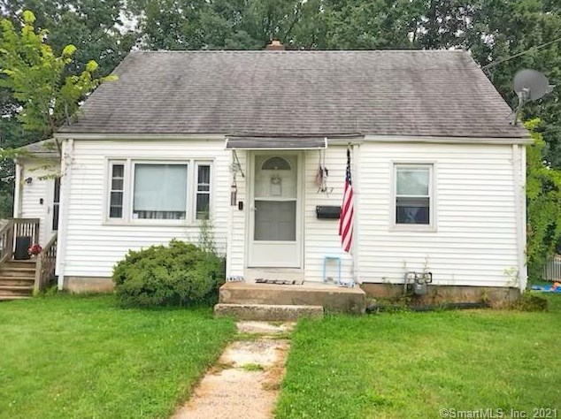 143 Heather Ln, New Britain, CT 06053