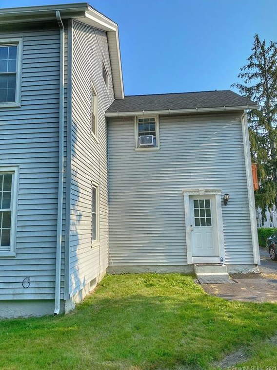 2 Gregory Blvd, Norwalk, CT 06855