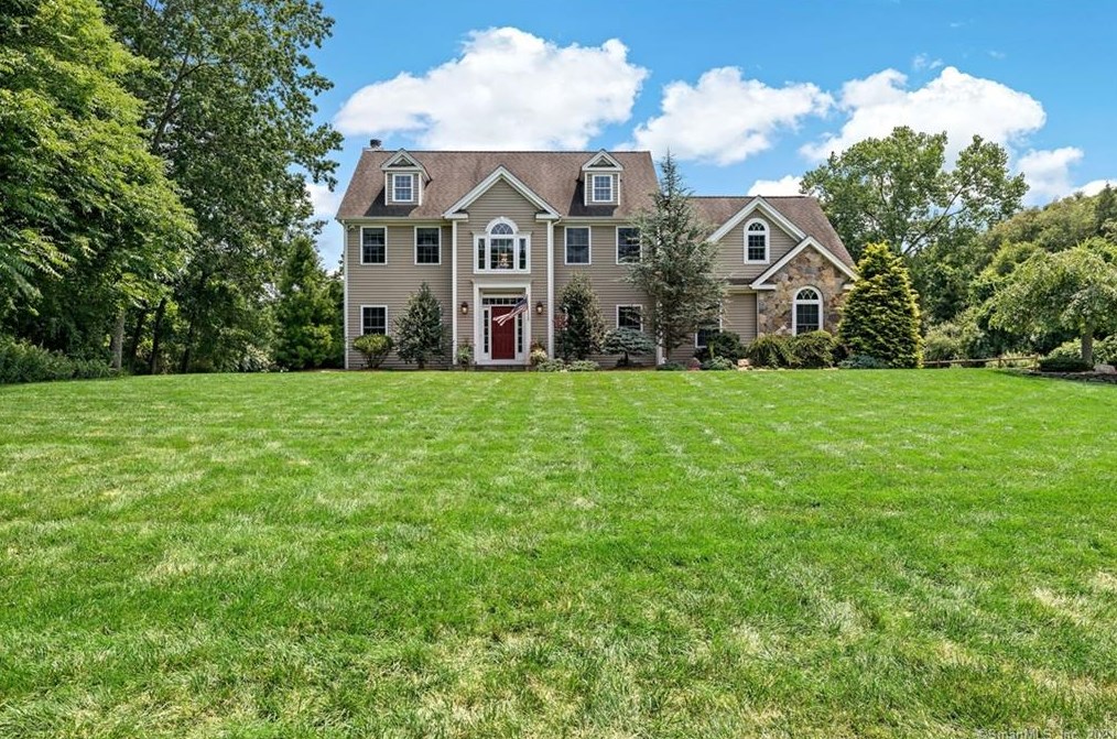 3 Quail Hollow Lane, Sandy Hook, CT 06482