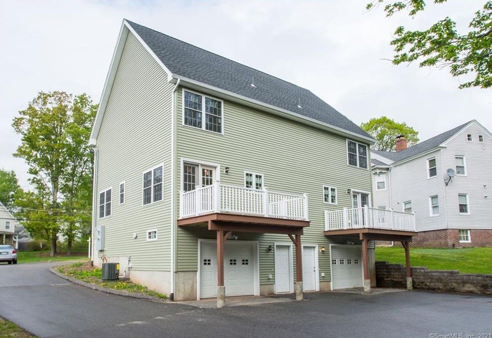 173 Saybrook Rd, Middletown, CT 06457