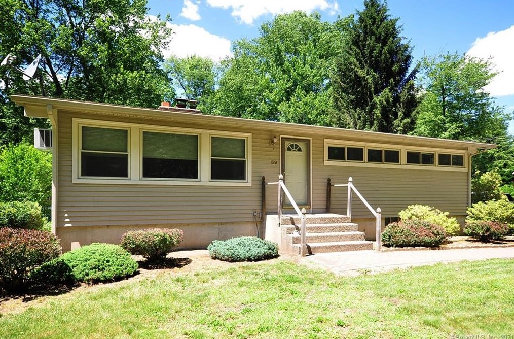 39 Canton Rd, Granby, CT 06035