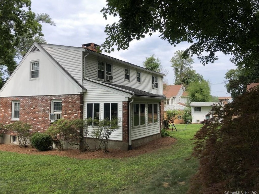 1 Tilden Rd, Danbury, CT 06810 exterior
