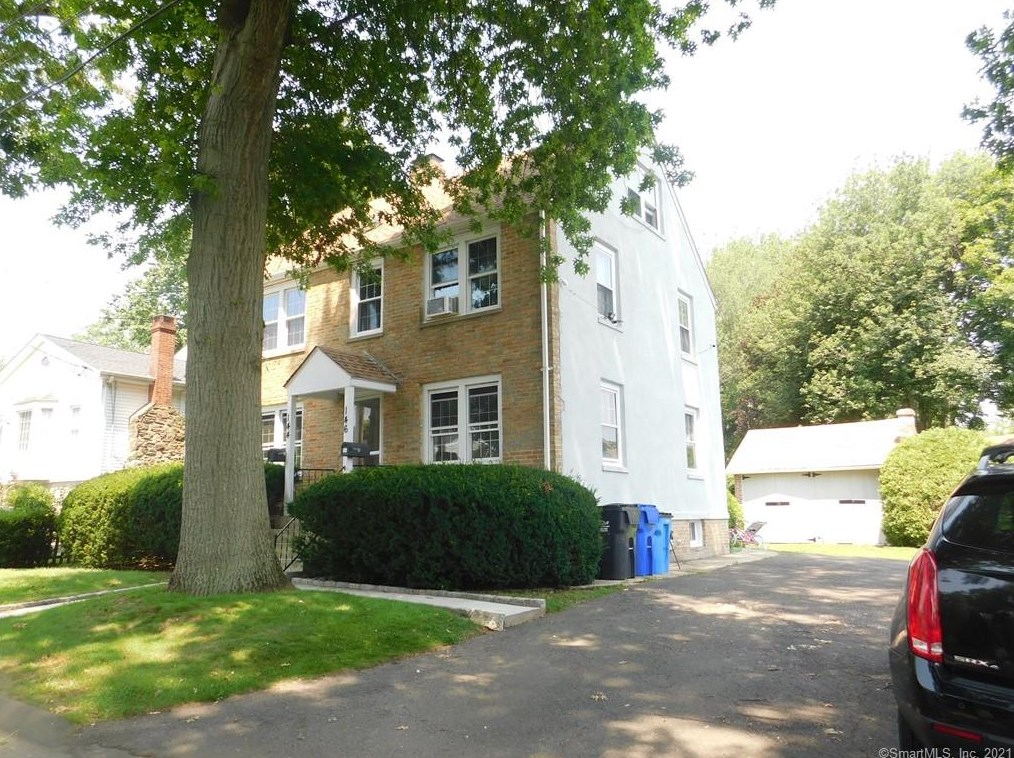 146 Warsaw St #1, Fairfield, CT 06825
