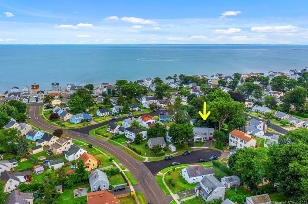 10 Lee Ct, Milford, CT 06460